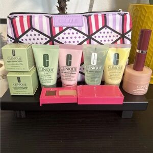 Clinique 9 piece gift set with bag